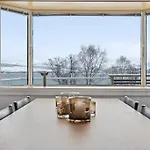 Hus Med Egen Strandlinje Appartement Tromsø