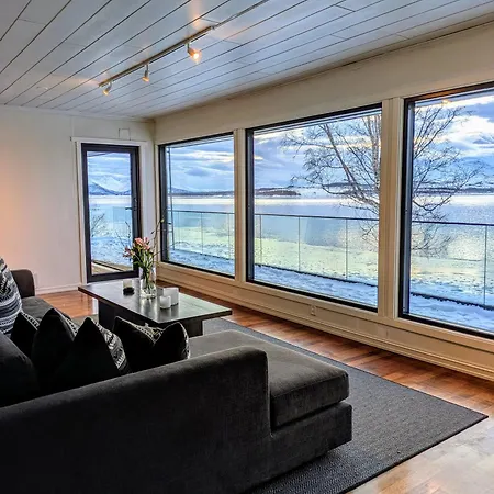 Apartment Hus Med Egen Strandlinje Tromso