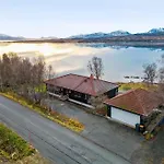 アパート Hus Med Egen Strandlinje トロムソ