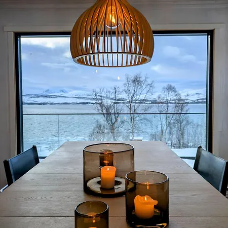Hus Med Egen Strandlinje 아파트 *